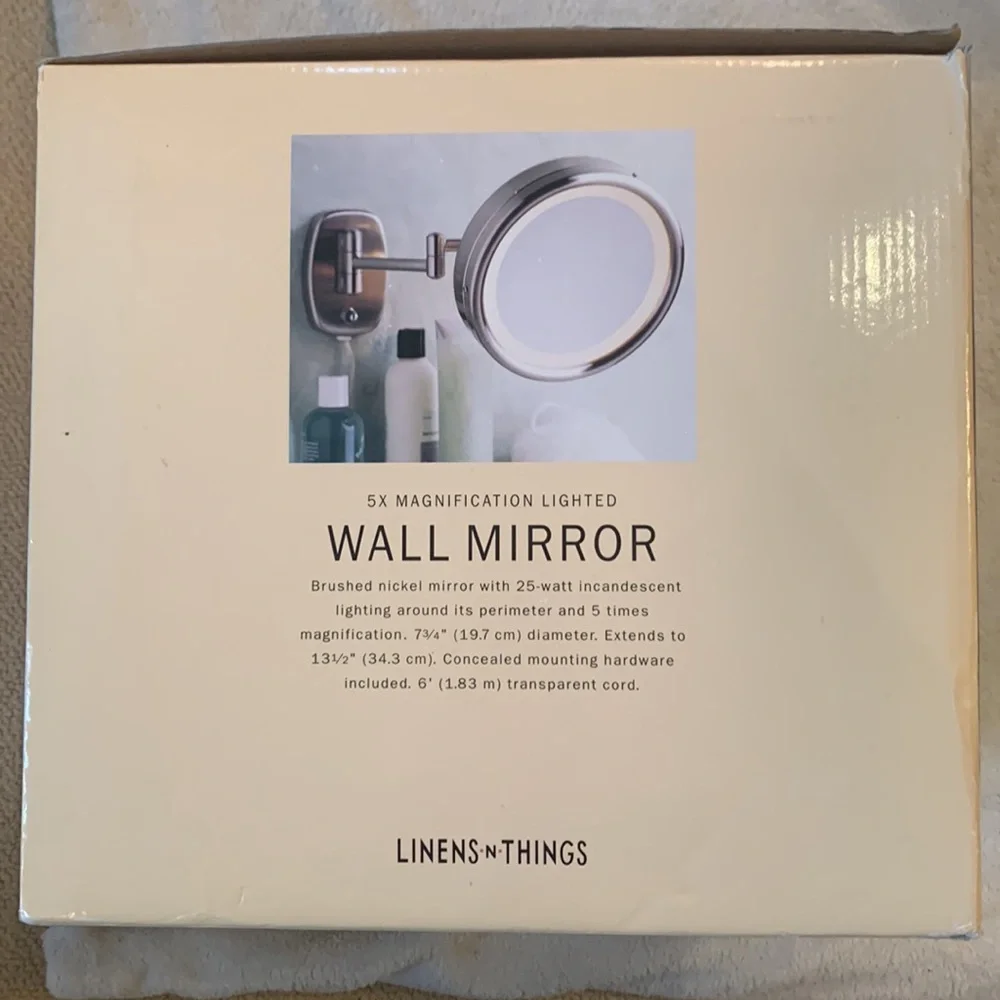 LINENS N THINGS 5X MAGNIFICATION LIGHTED WALL MIRROR NIB
